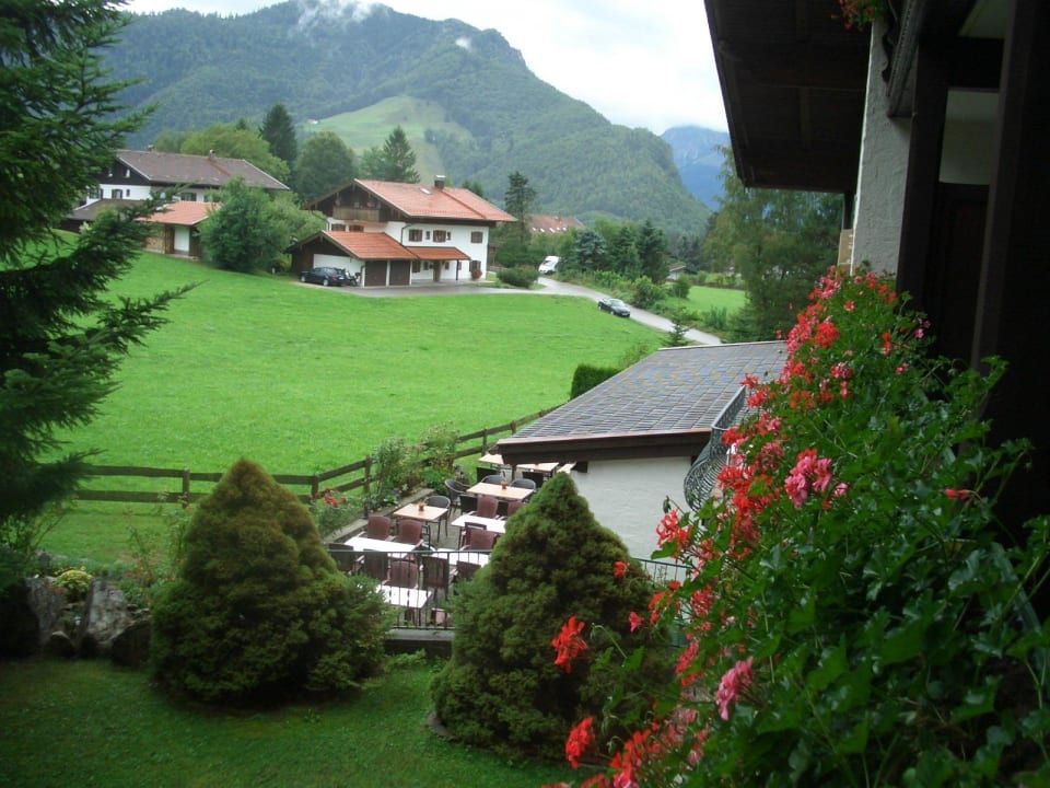 Zum Garten und Restaurant-Terrasse Landhotel Gabriele