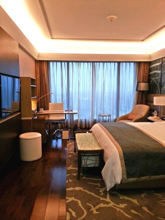 Executive Club-Zimmer The Leela Ambience Convention Hotel Delhi