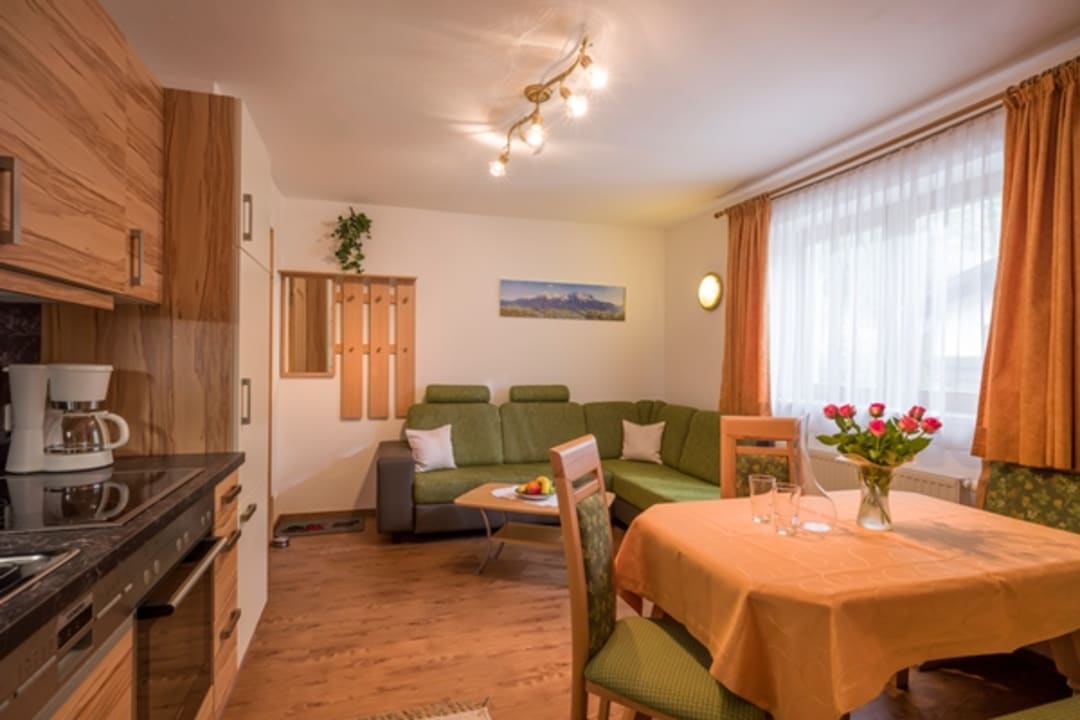 Wohnraum Appartement Wilder Kaiser Landhaus Alpina