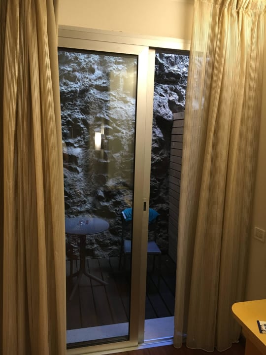 Kein Tageslicht oder Frischluft im Raum Garda Hotel Forte Charme