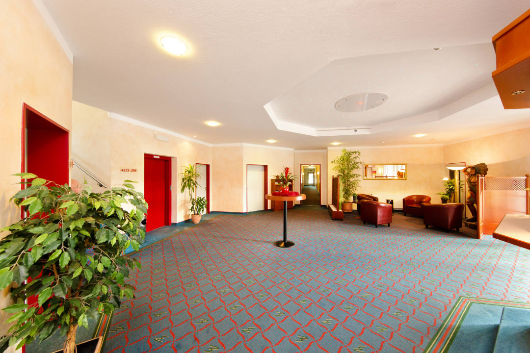 Lobby Montana Hotel Kassel-Süd