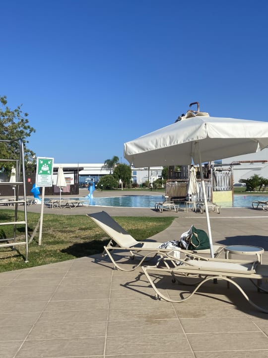 Pool Asterias Beach Resort