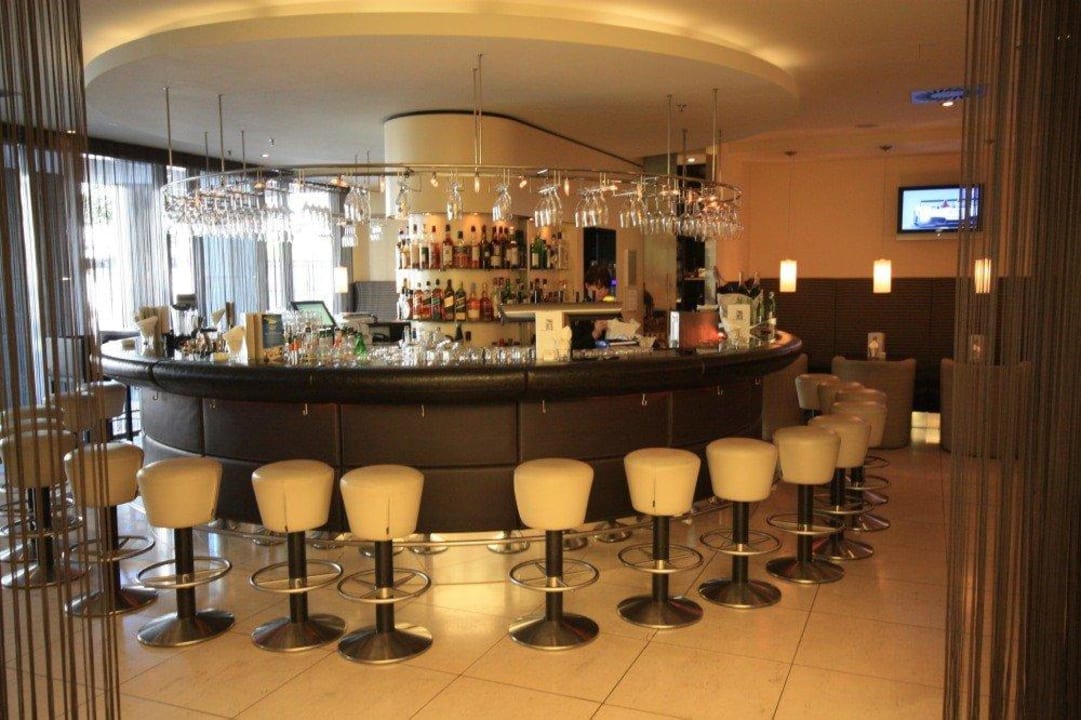 Hotelbar Lindner Hotel Vienna Am Belvedere, part of JdV by Hyatt