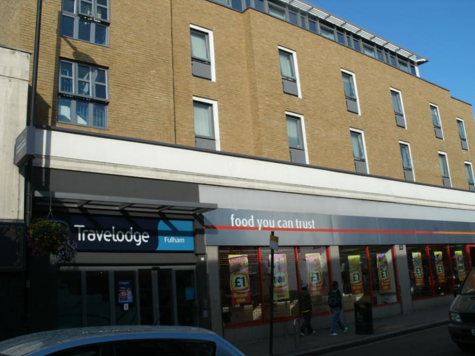 Hotelgebäude Travelodge London Fulham Hotel