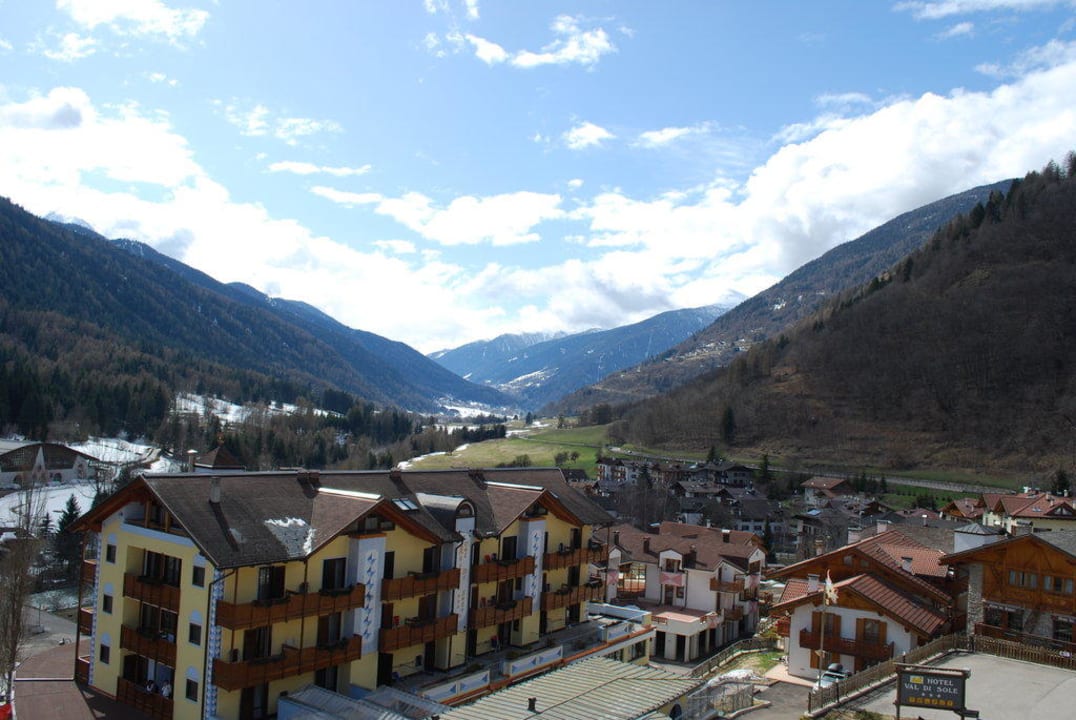 Widok z naszego balkonu Hotel Monte Giner