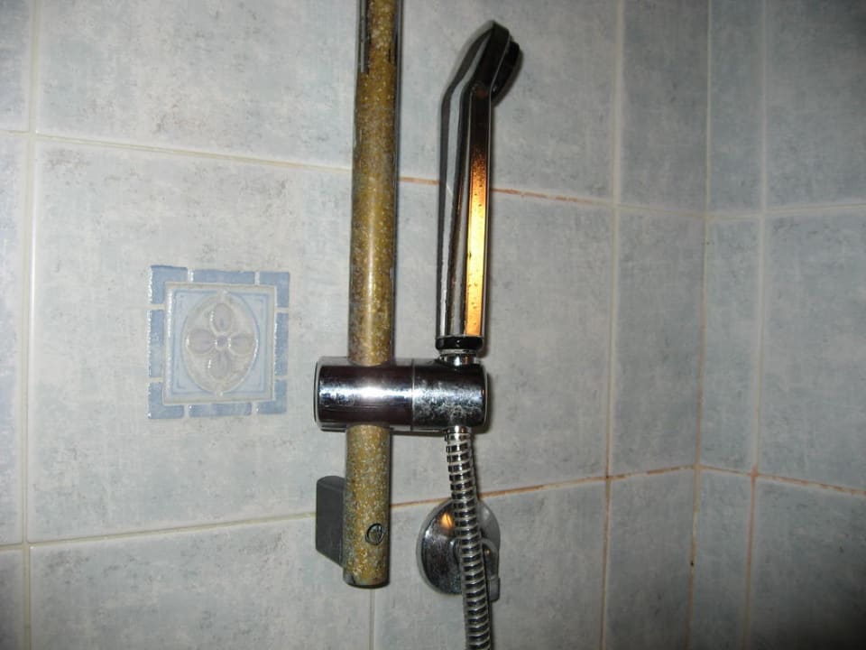 Verrottete Badezimmerarmaturen Hotel Fattoria Castelvecchi