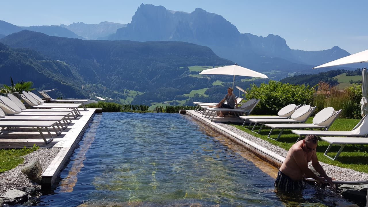 Pool Hotel-Chalet Pennhof