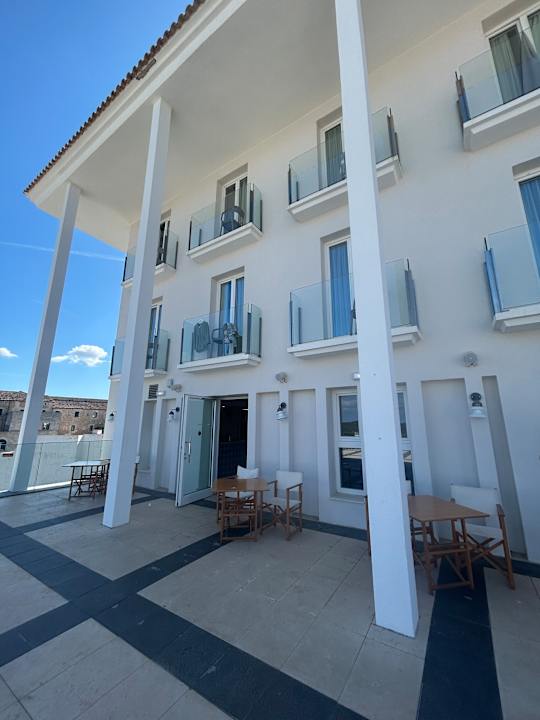 Außenansicht Hotel Catalonia Mirador des Port