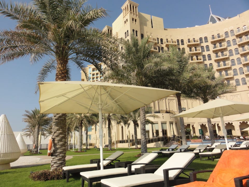 Schön Bahi Ajman Palace Hotel