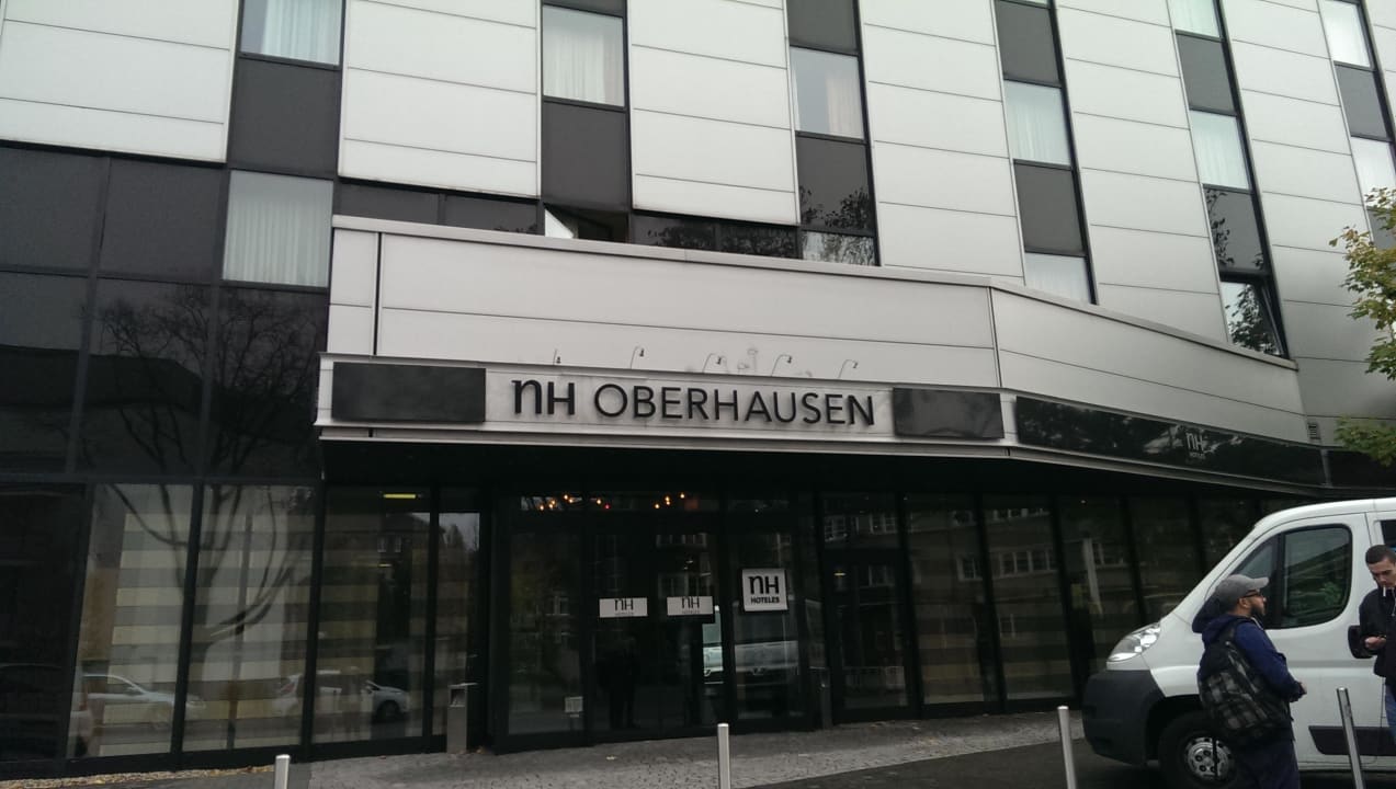 Eingang Hotel NH Oberhausen