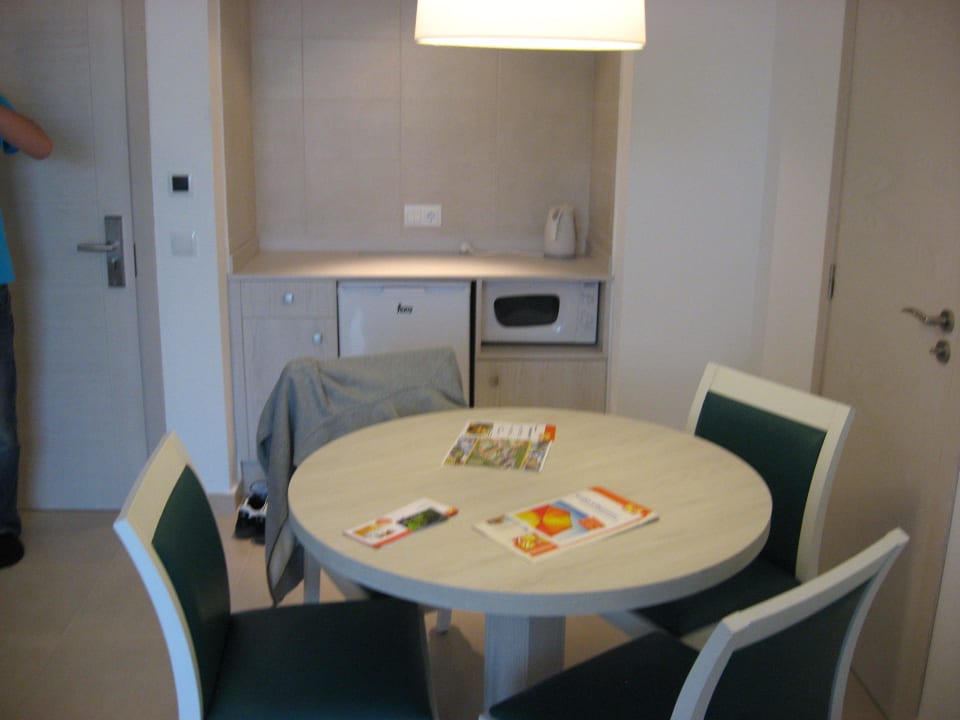 Küche mit Esstisch Protur Safari Park Aparthotel