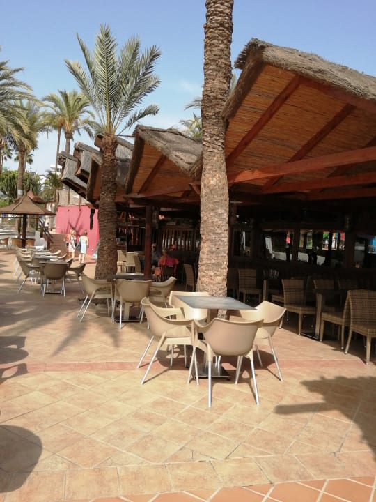 Pool HL Miraflor Suites Hotel