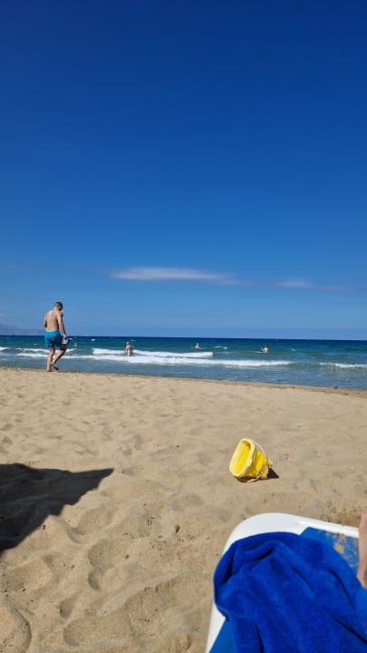 Strand Arina Beach Resort