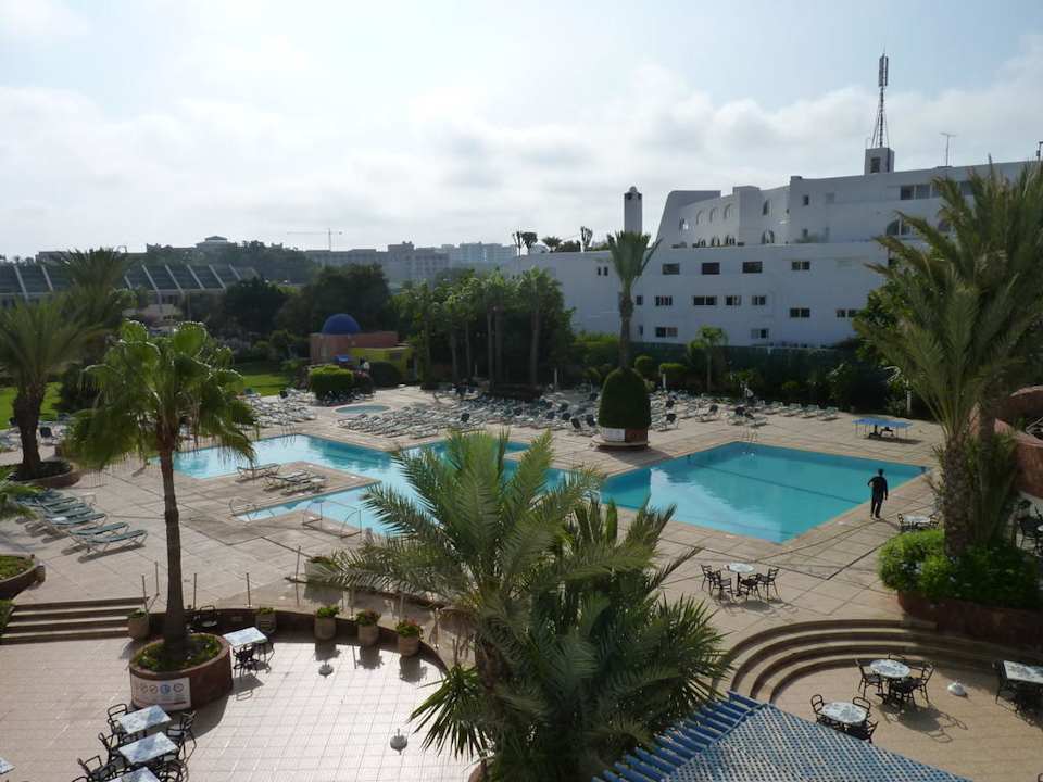 Widok z pokoju na basen Atlas Amadil Beach Hotel