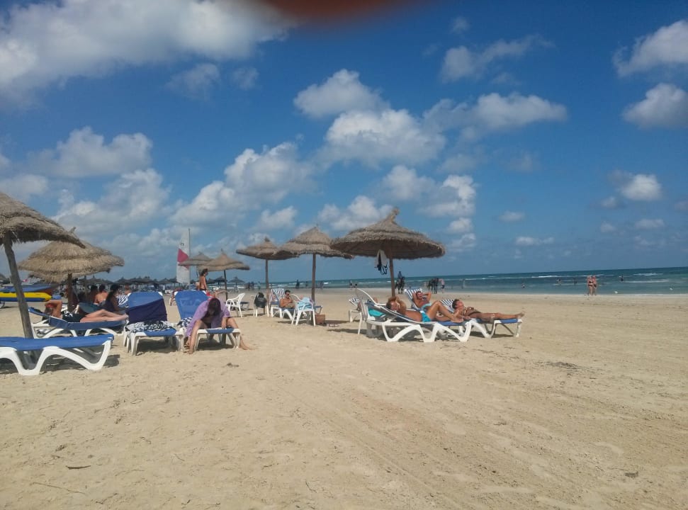 Tagsüber am Strand Calimera Yati Beach