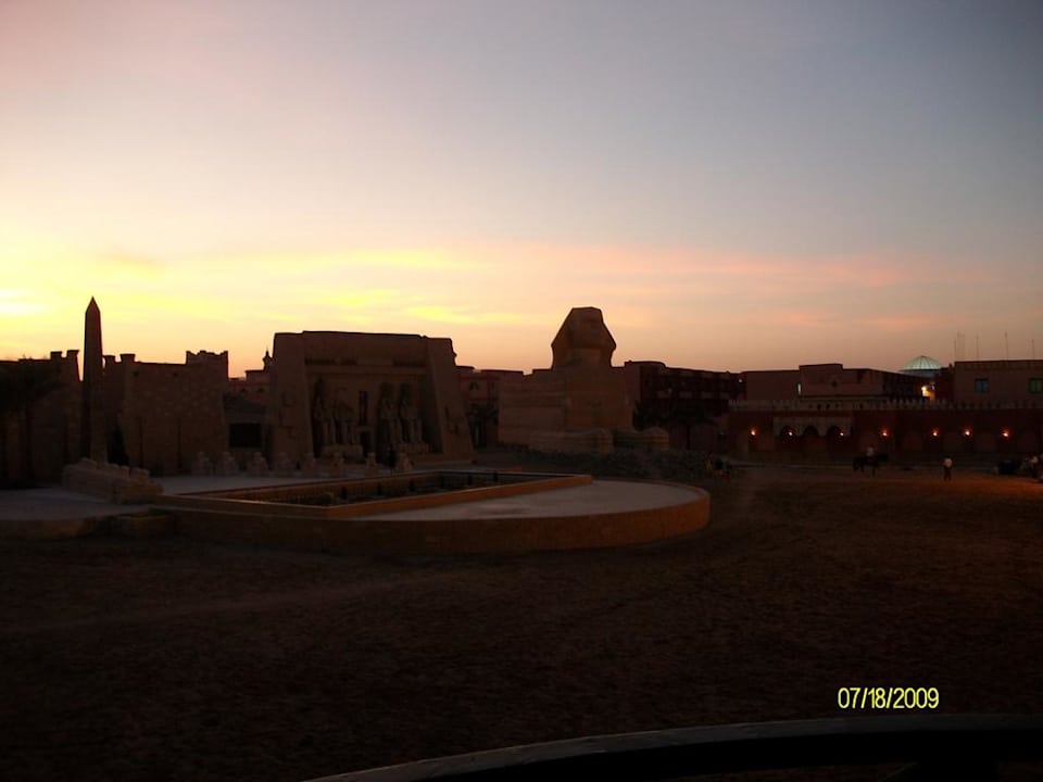 Nachbauten Pickalbatros Alf Leila Wa Leila Resort - Neverland Hurghada