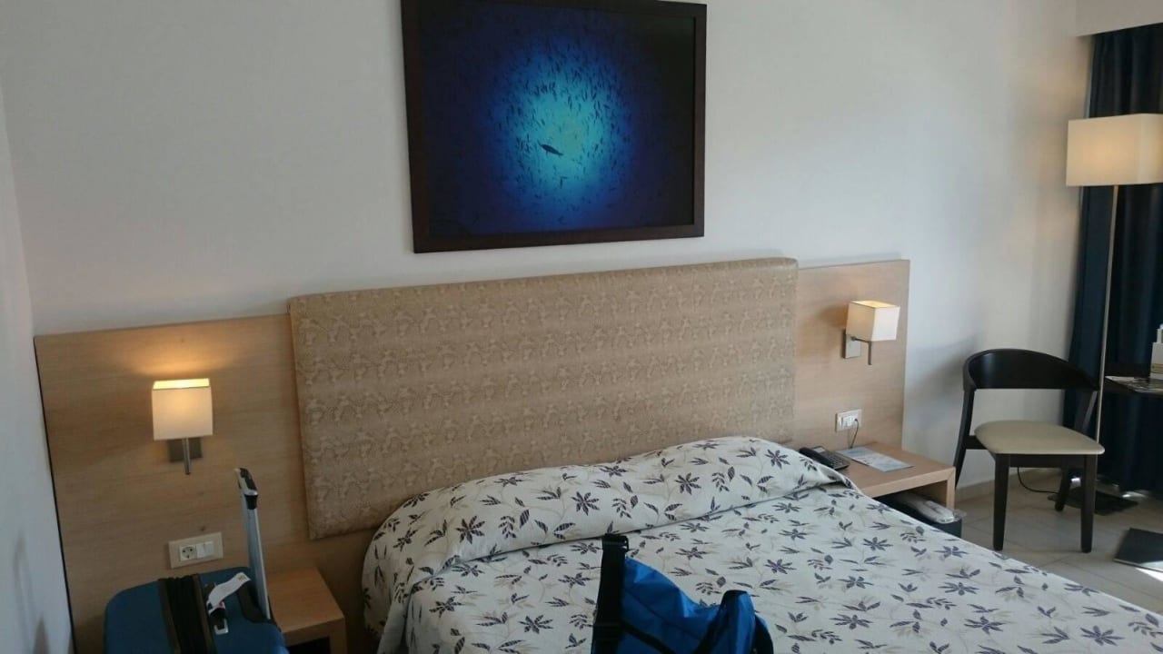 Schöne große Zimmer nur in den Nebengebäuden Albatros Spa & Resort Hotel