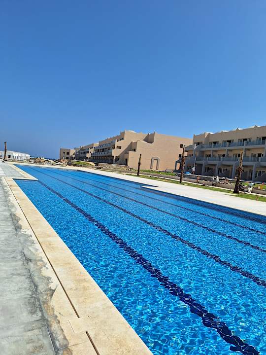 Pool Diamond Beach by Pearl Resort