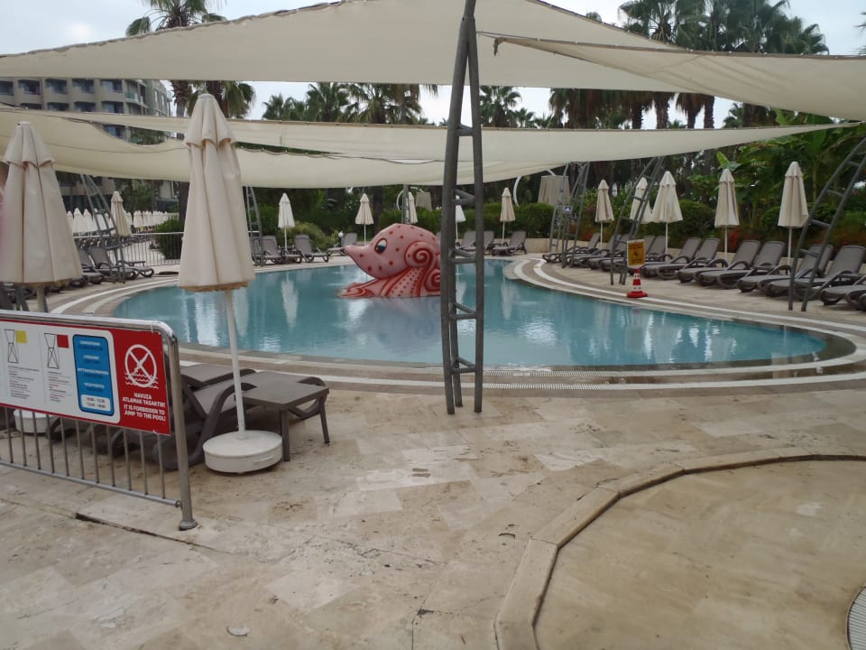 Pool VONRESORT Golden Coast