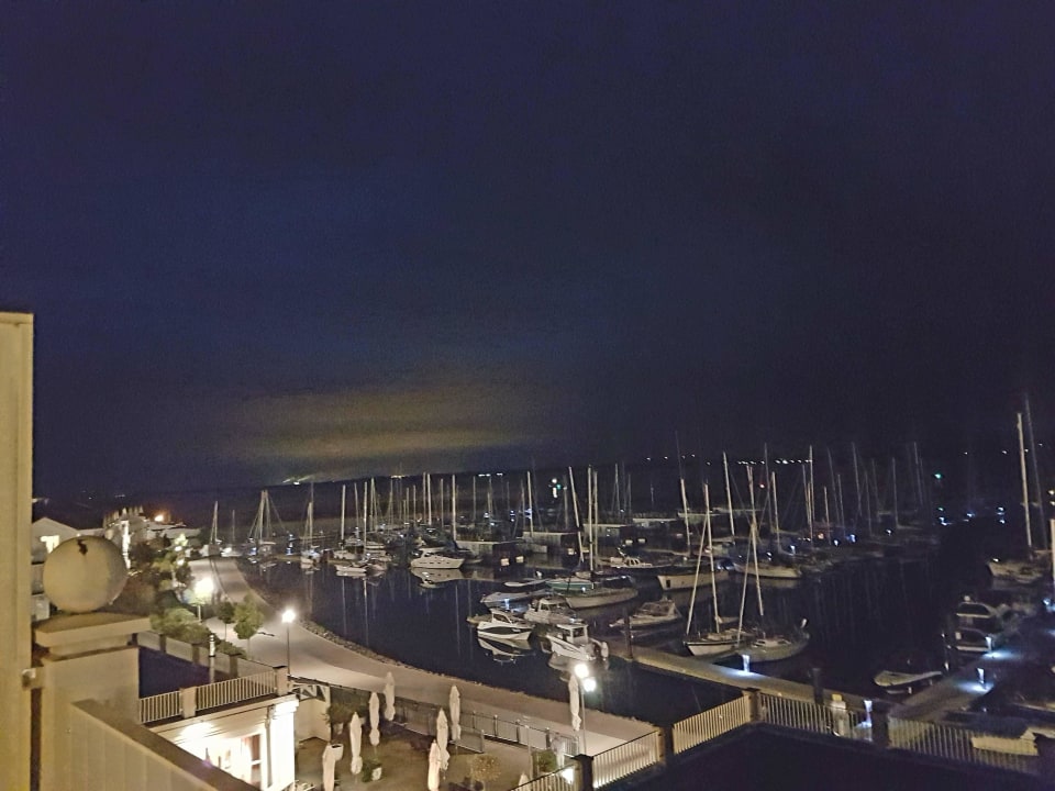Abends am Yachthafen Lindner Hotel Boltenhagen, part of JdV by Hyatt