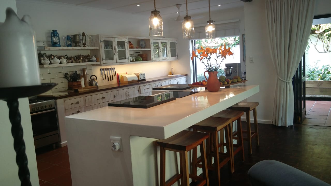 Gastro Long Story Guest House & Cook's Kitchen