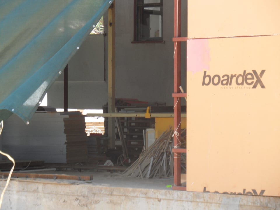 Rückseite von Nebengebäude Club Hotel Anjeliq