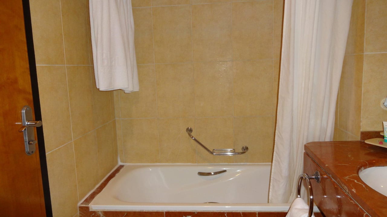 Noch einmal die Badewanne Blau varadero - Adults only