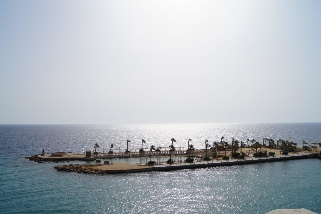 Восход в Цитадели Pickalbatros Citadel Resort