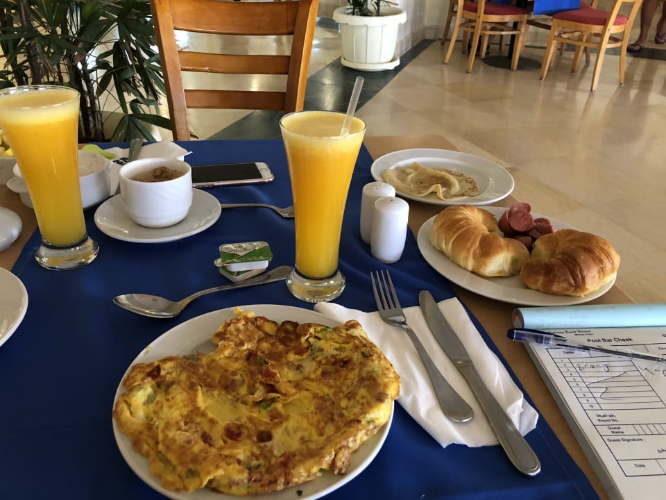 Gastro Three Corners Sea Beach Resort