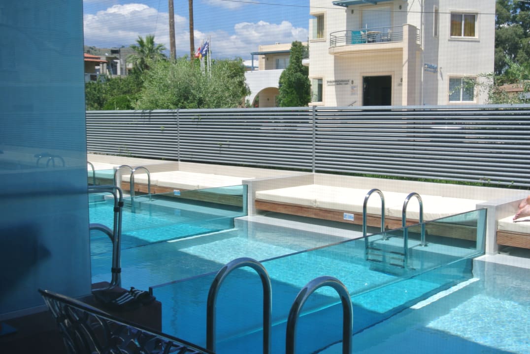 Pool Harmony Boutique Resort