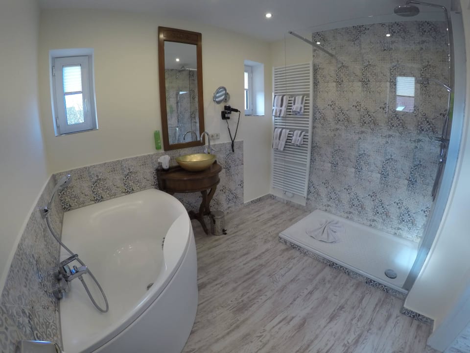 Badezimmer Juniorsuite Hotel Dünenläufer