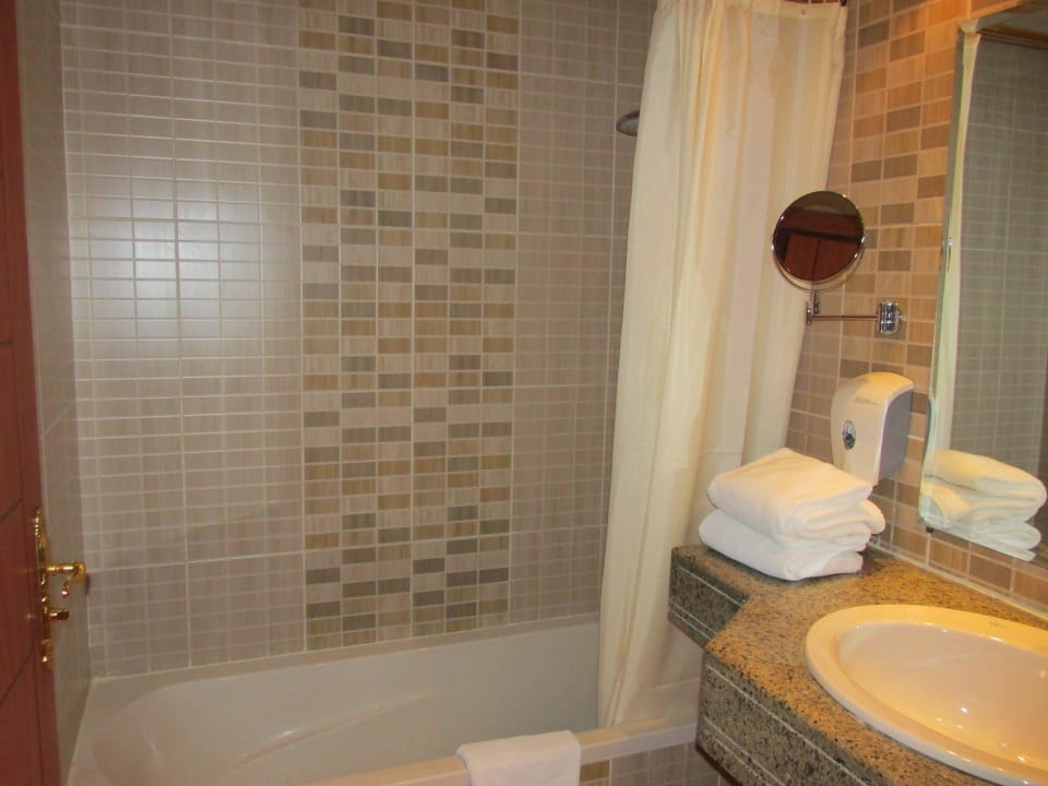 Bad Three Corners Equinox Beach Resort