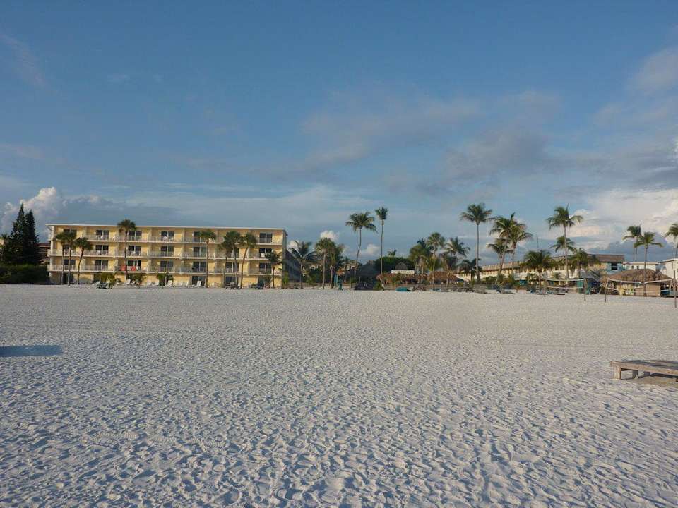 Die Beach Front Zimmer Hotel Outrigger Beach Resort