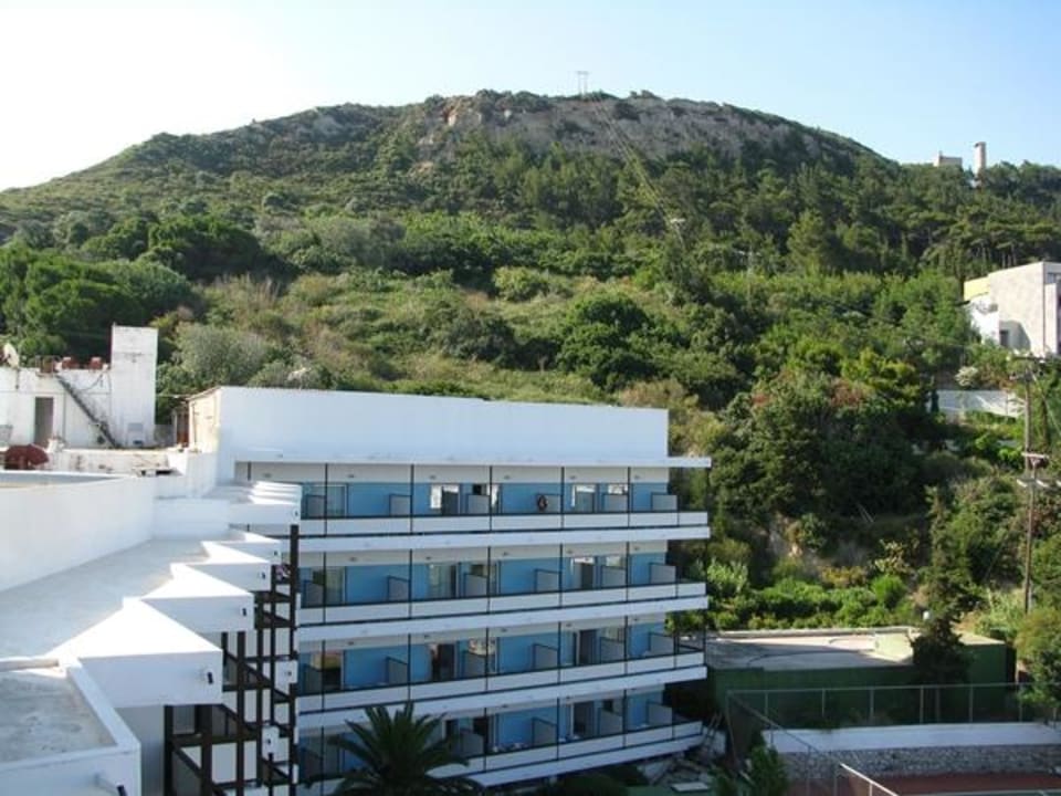 Fota z dachu hotelu Belair Beach Hotel