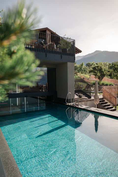 Pool Maraias Luxury Suites & Apartments