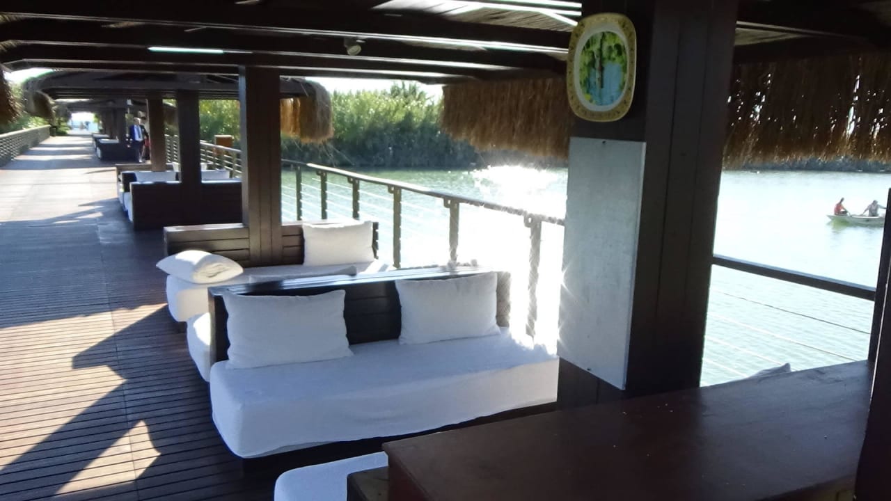 Steg zum Strand... Gloria Serenity Resort