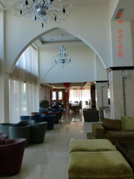 Sitzgelegenheiten im Eingangsbereich Ialyssos Bay