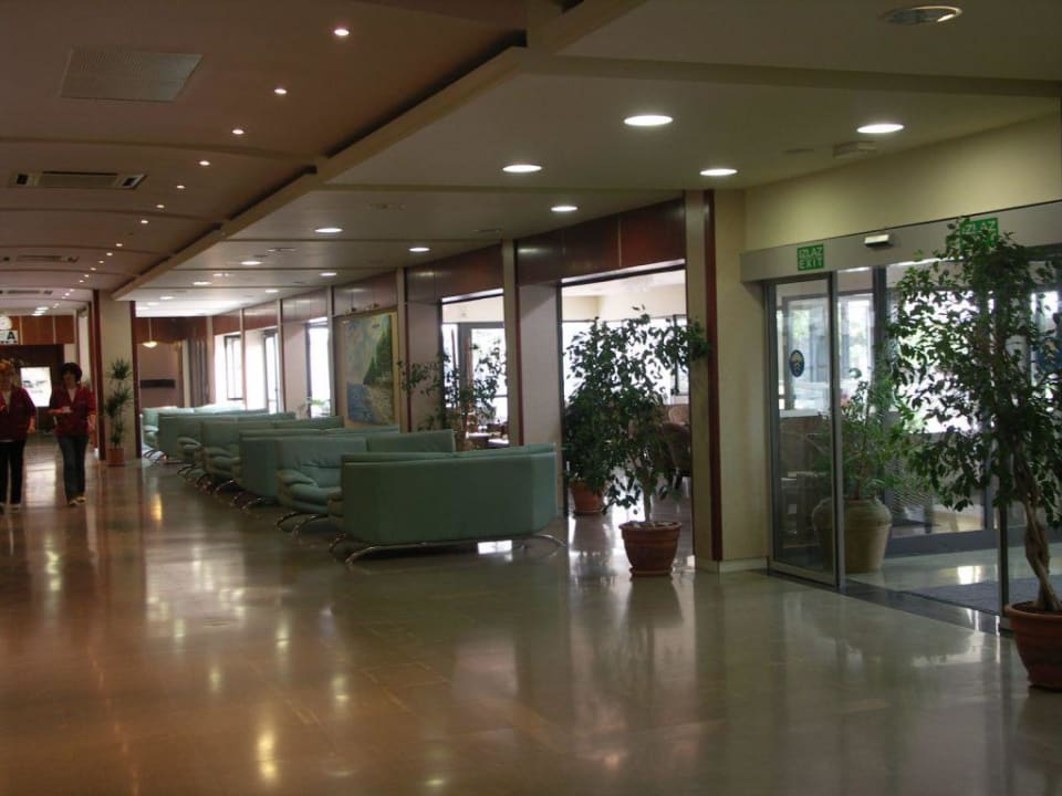 Lobby Hotel Pinija