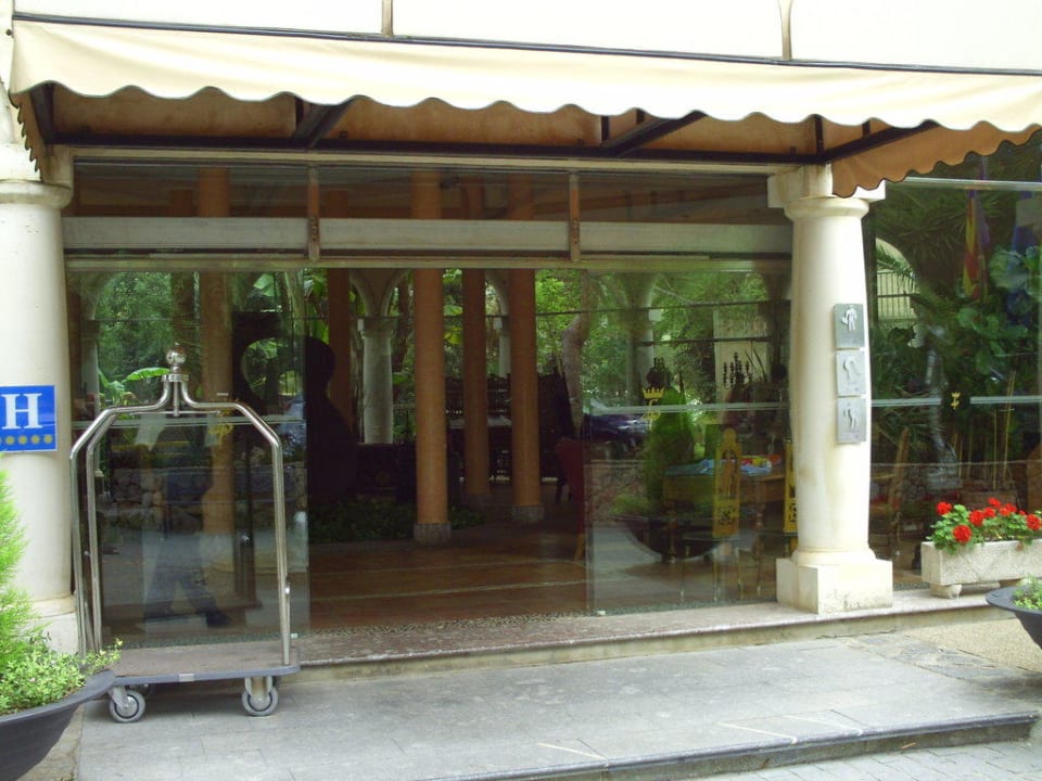 Hotel Eingang Lago Garden