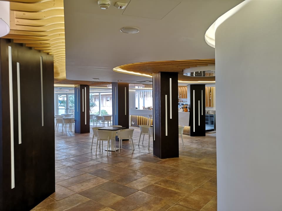 Lobby Club Esse Roccaruja