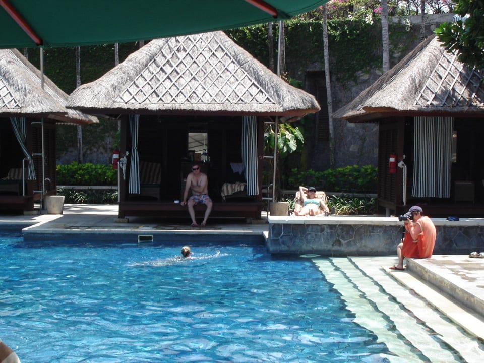 Pool Hard Rock Hotel Bali