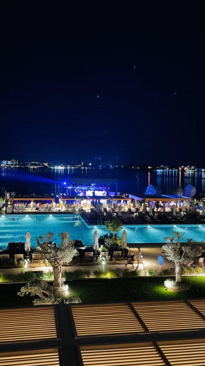 Pool Anda Barut Collection