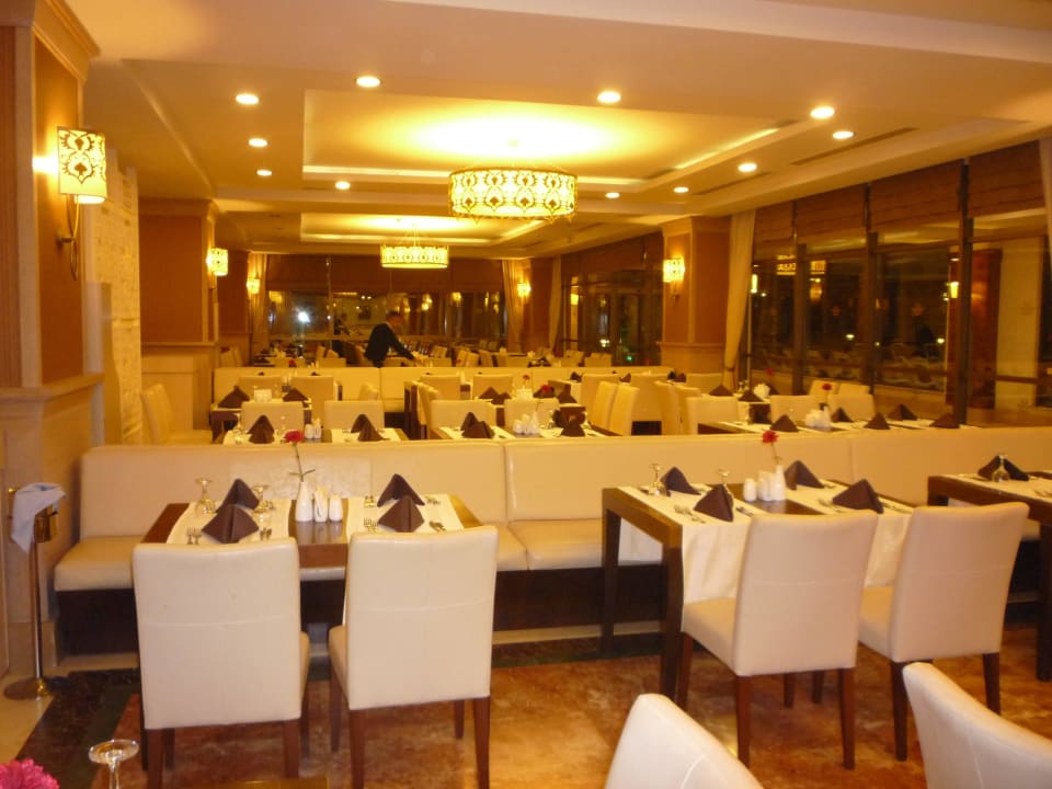 Blick ins Restaurant Aydinbey Kings Palace & Spa