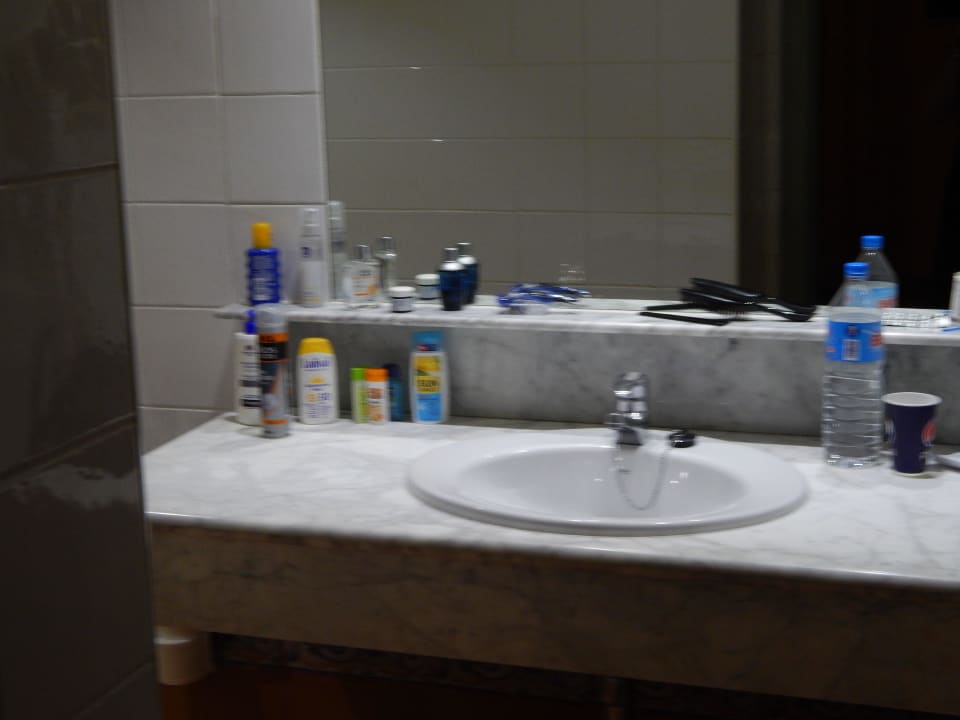 Bad Hotel Royal Suite