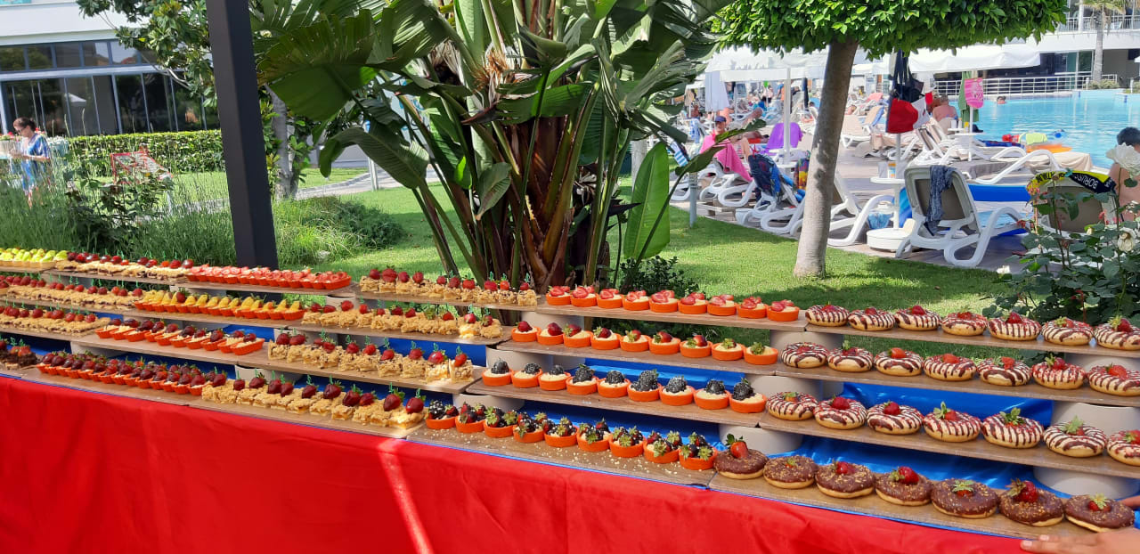 Gastro Seashell Resort