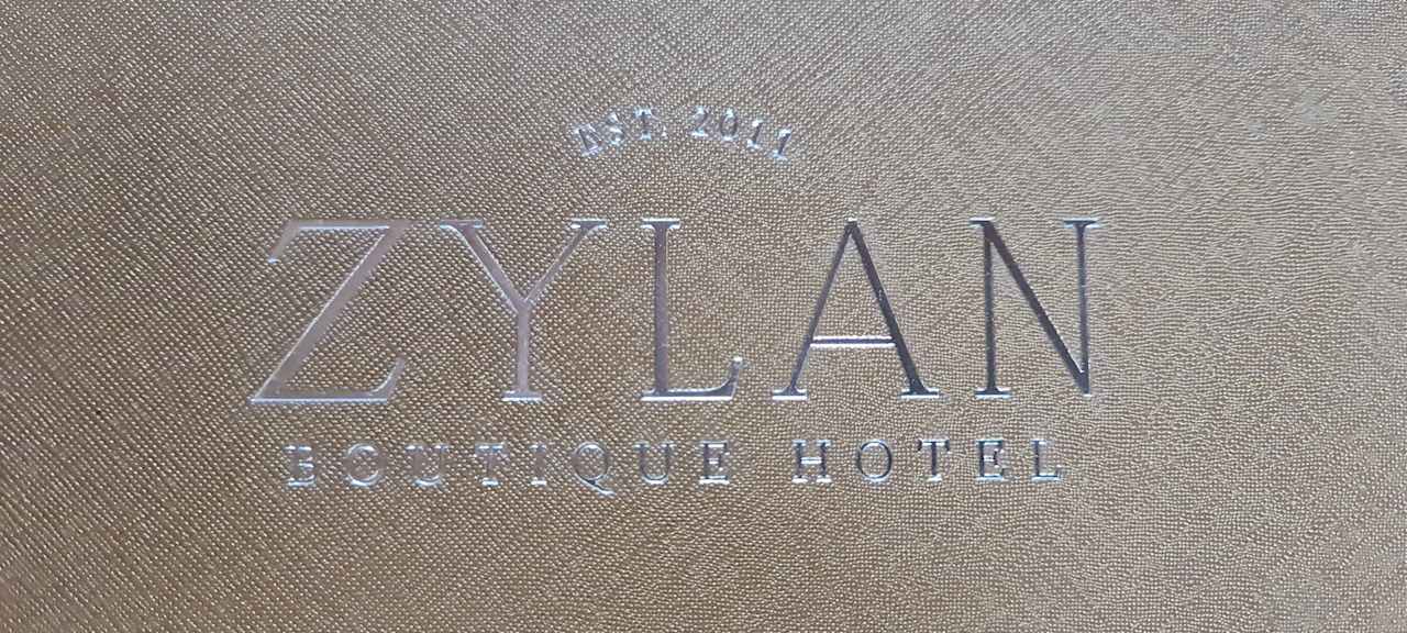 Lobby Hotel Zylan Luxury Villa