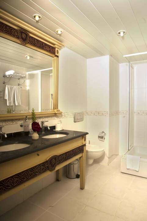 Zimmer Larina Resort Spa & Hotel