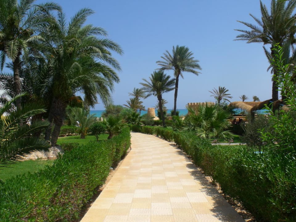 Weg zum Strand Djerba Castille