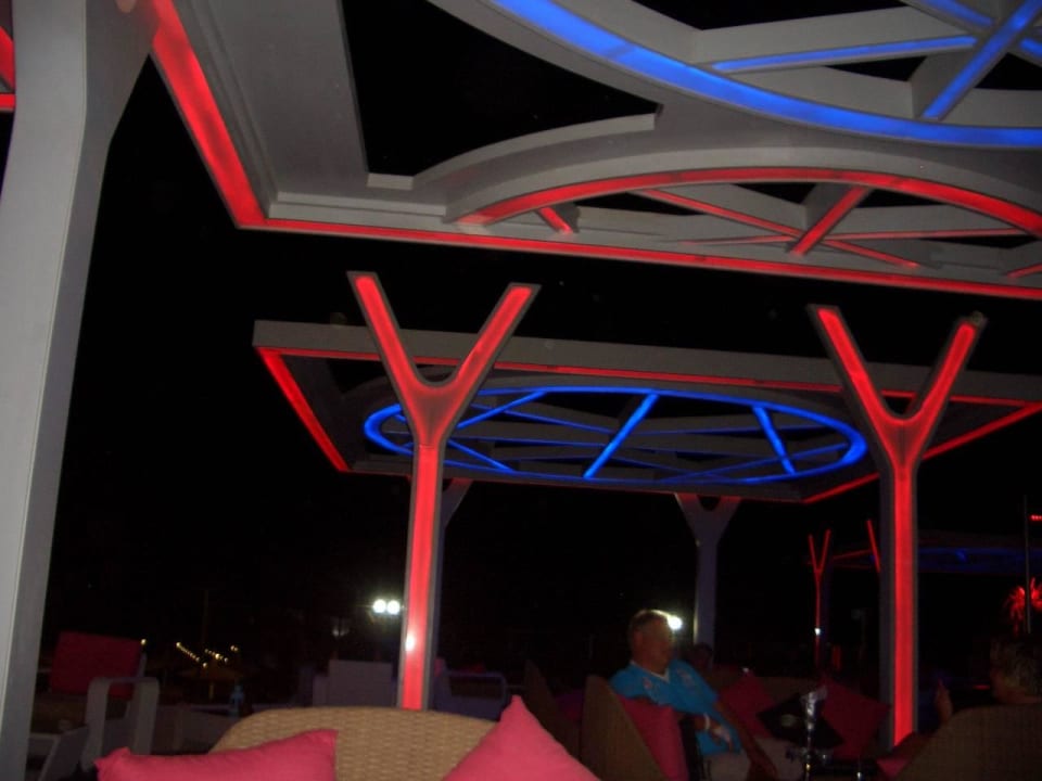 Red Sky Bar  Pickalbatros White Beach Resort - Hurghada