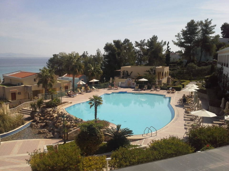 Pool Aegean Melathron Thalasso Spa Hotel